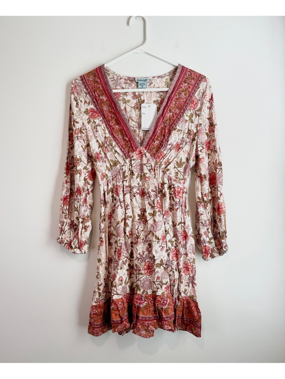 Nostalgia Floral Dress with V-Neck and Long Sleeves Rustic Boho, Size Small